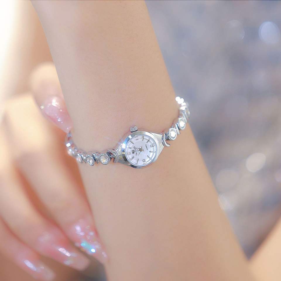 Eleanor Poise Watch
